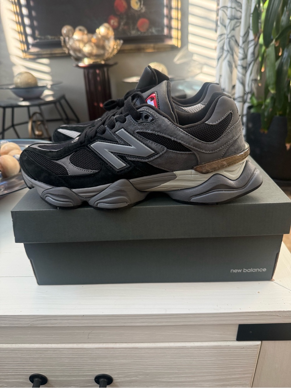 New Balance 9060 Black & Gray